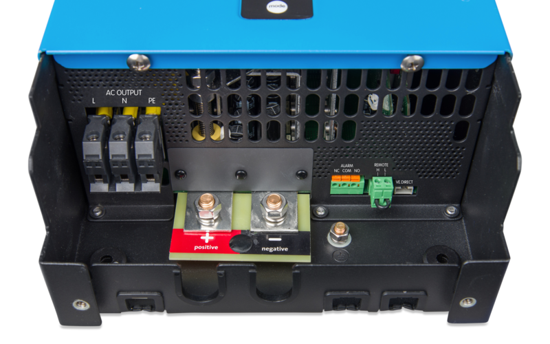 Victron Phoenix Inverter 12/1600 Smart alternate view